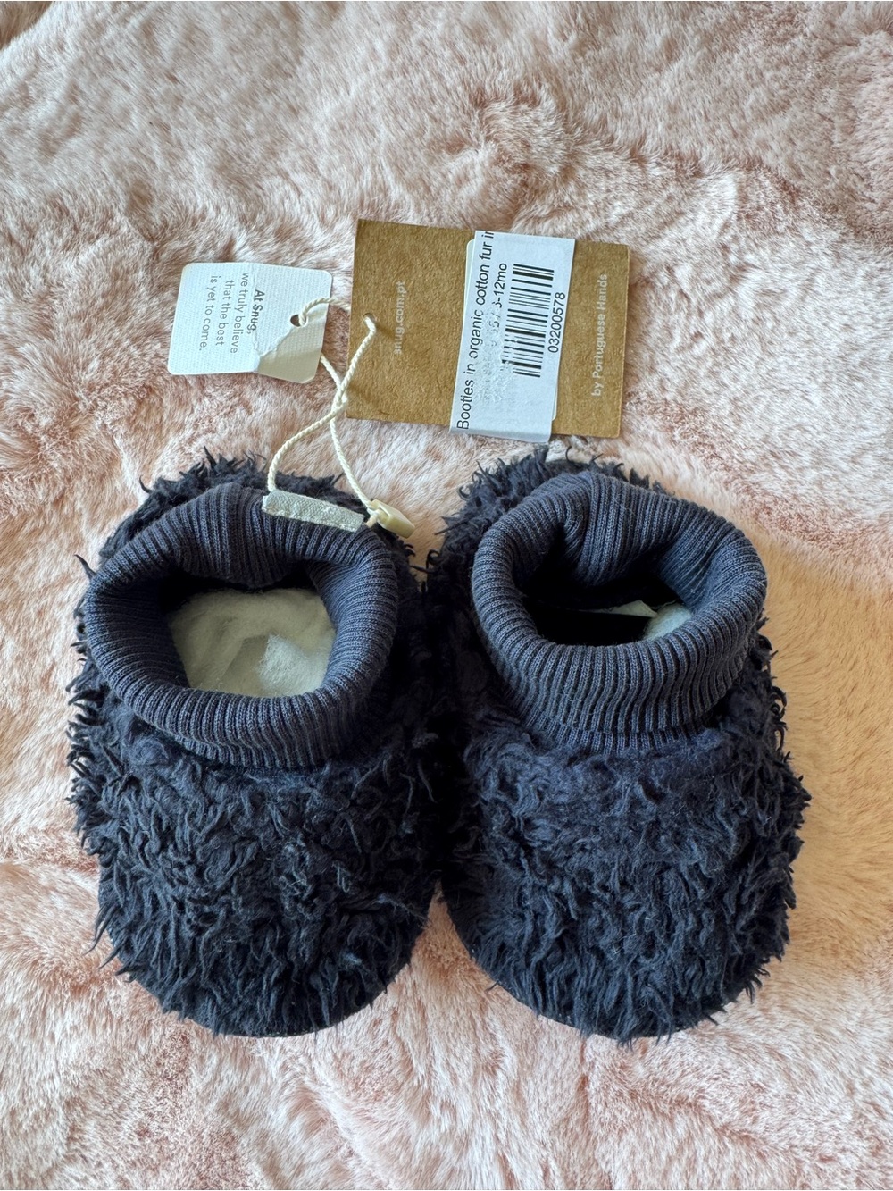 NWT Snug Organic Cotton Booties in Dark Blue Size 6-12 months
